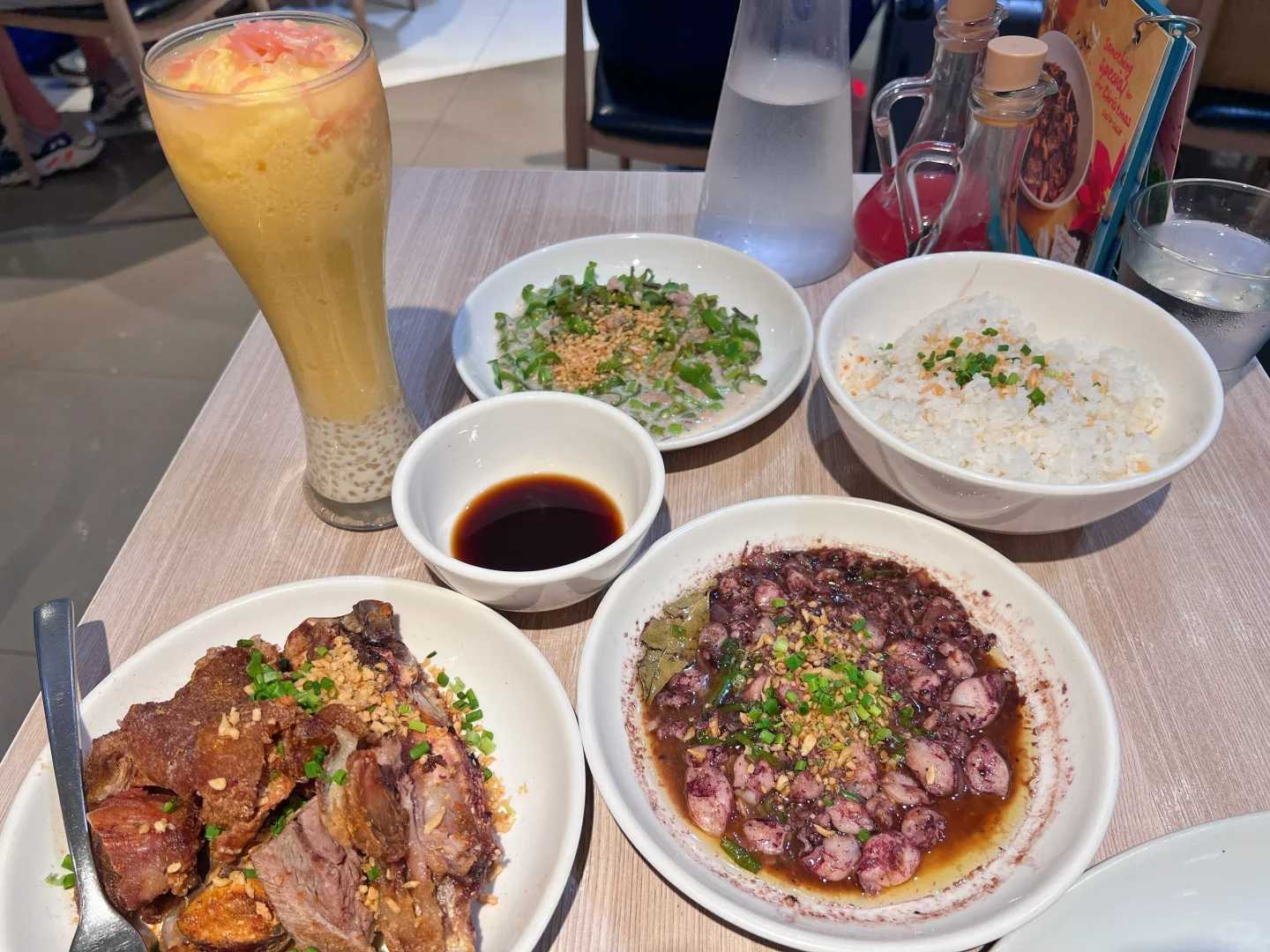 Manila/Luzon-Manam Restaurant in Manila, one of the few serving local Filipino cuisine