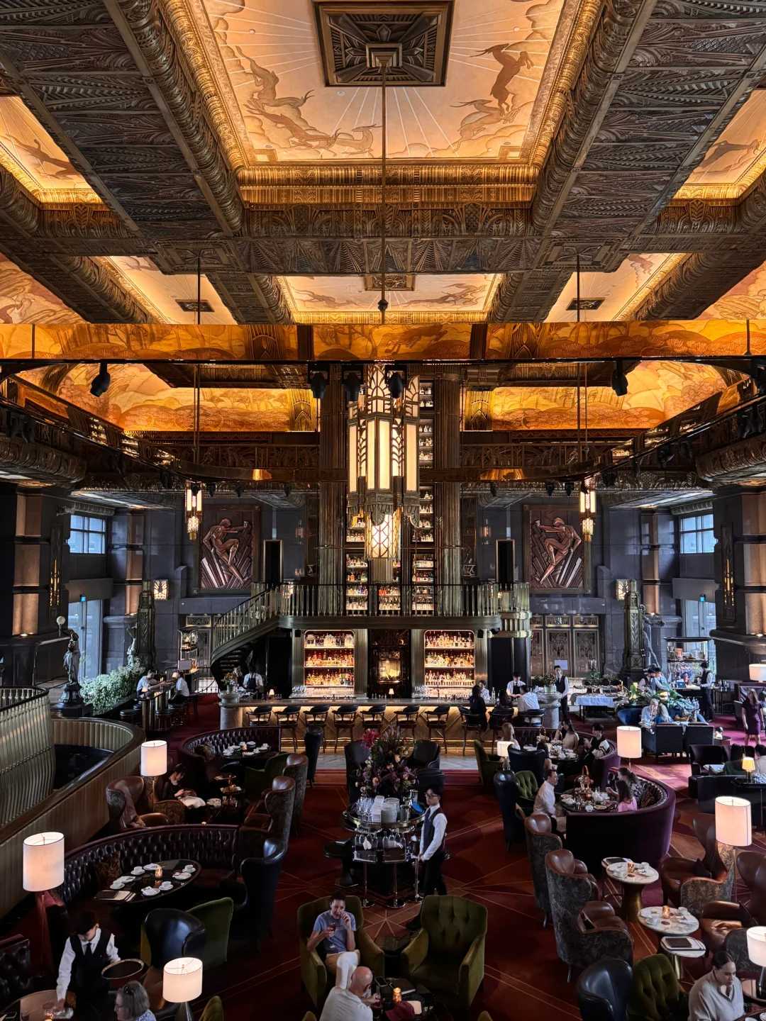 Singapore-Singapore's Asia's Top 1 Bar ATLAS, a trip through the golden age of old money style in a second