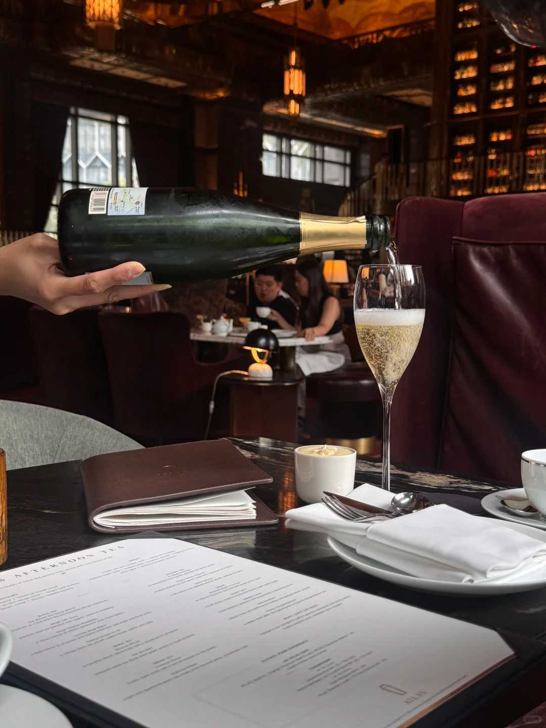 Singapore-Singapore's Asia's Top 1 Bar ATLAS, a trip through the golden age of old money style in a second