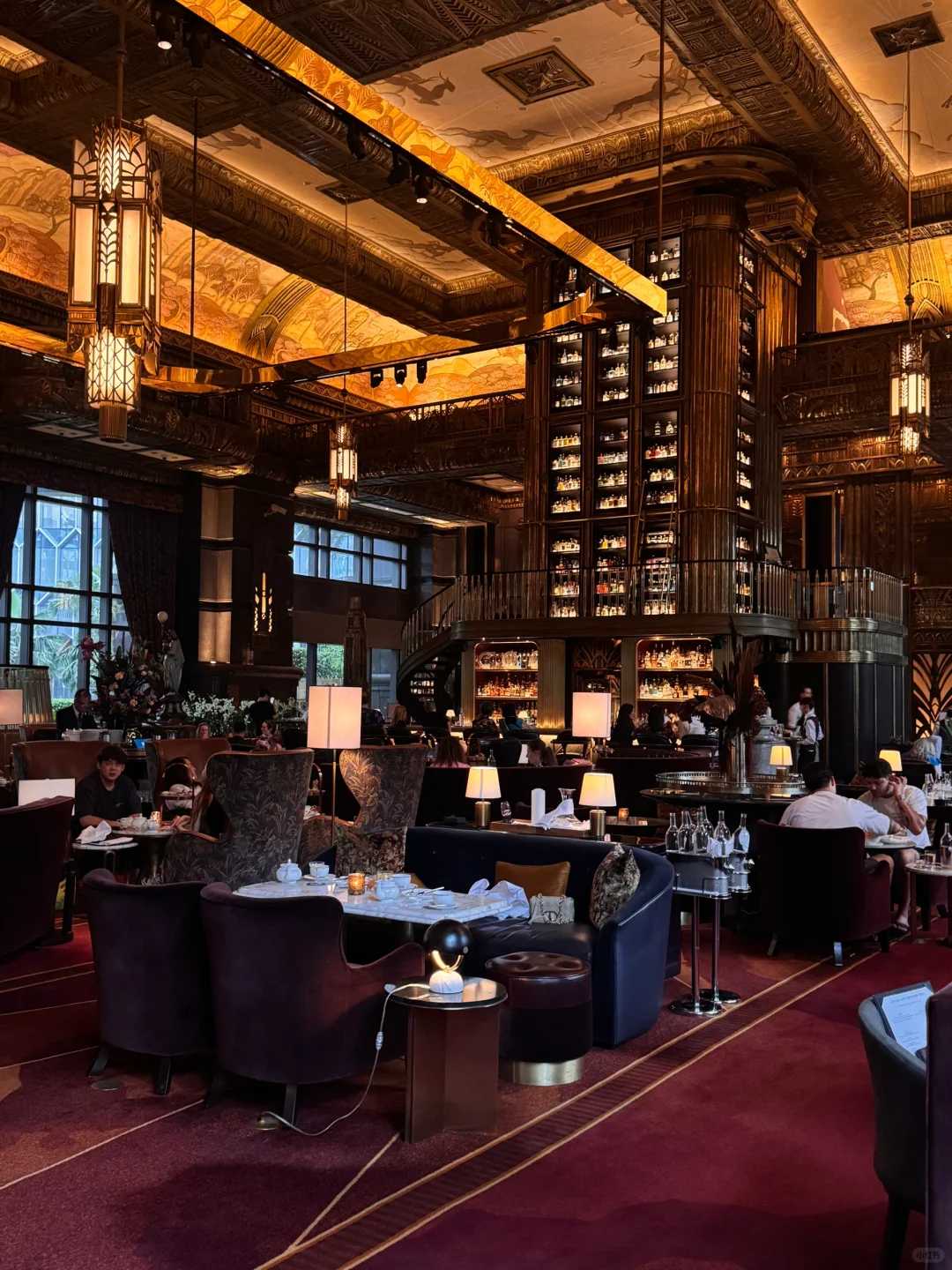 Singapore-Singapore's Asia's Top 1 Bar ATLAS, a trip through the golden age of old money style in a second