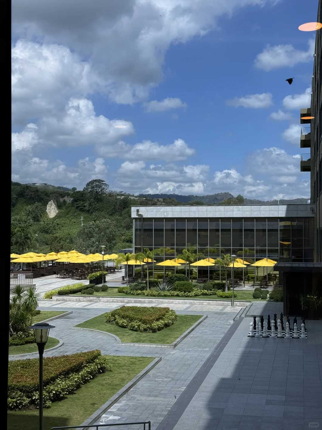 Clark/Angel City-Clark, a new resort in the Philippines, stay at Hilton Clark Sun Valley Resort, shopping and dining guide
