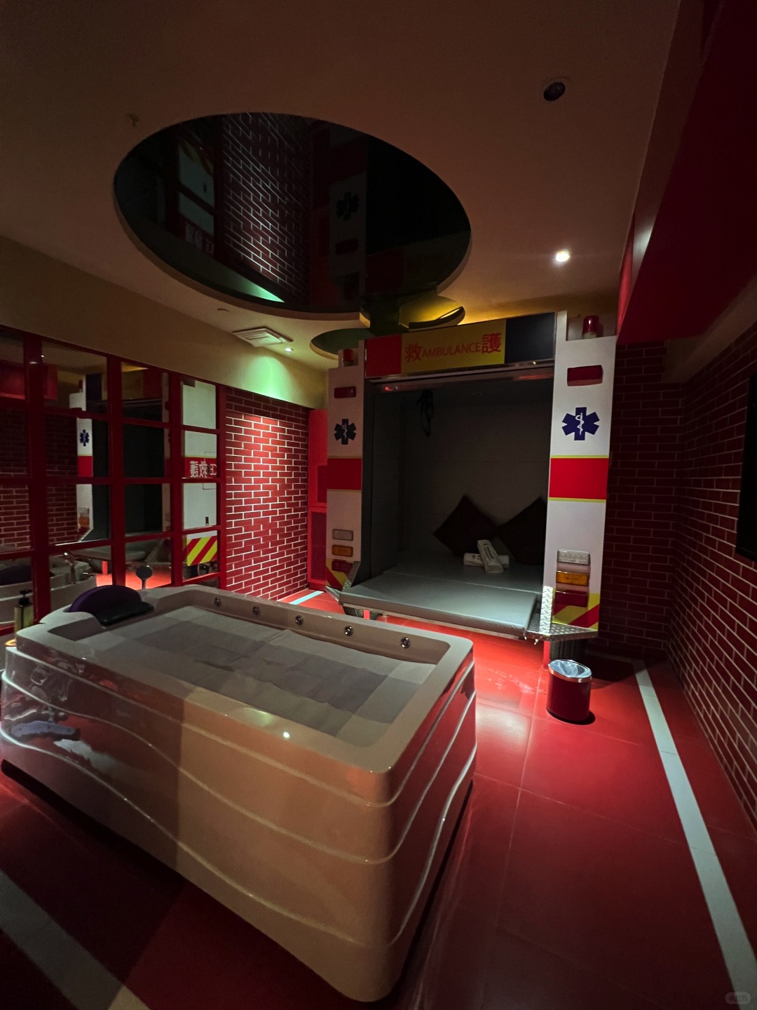 Macao-Macau Royal Campbell Sauna Bath, Immersive Theme Room Essential Oil Massage Experience