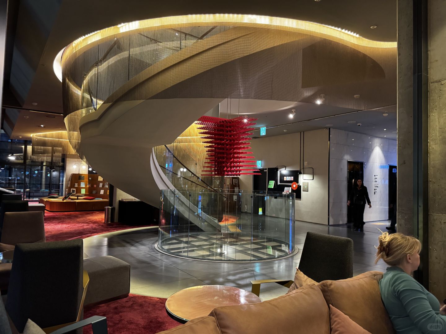 Seoul-Ryse Hotel in Hongdae, Seoul, has several good coffee shops and barbecue restaurants nearby