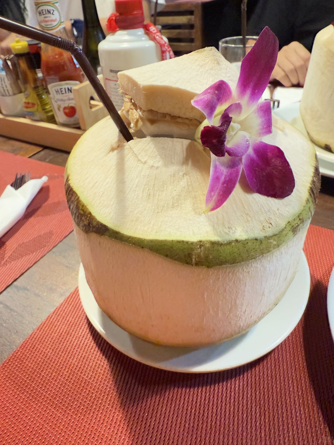 Phuket-Pan Bistro Restaurant, taste the original flavor, what you see is what you get seafood