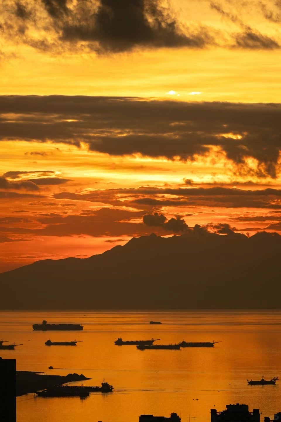 Clark/Angel City-Mayon Volcano and Donsol in the Philippines, a niche tourist destination