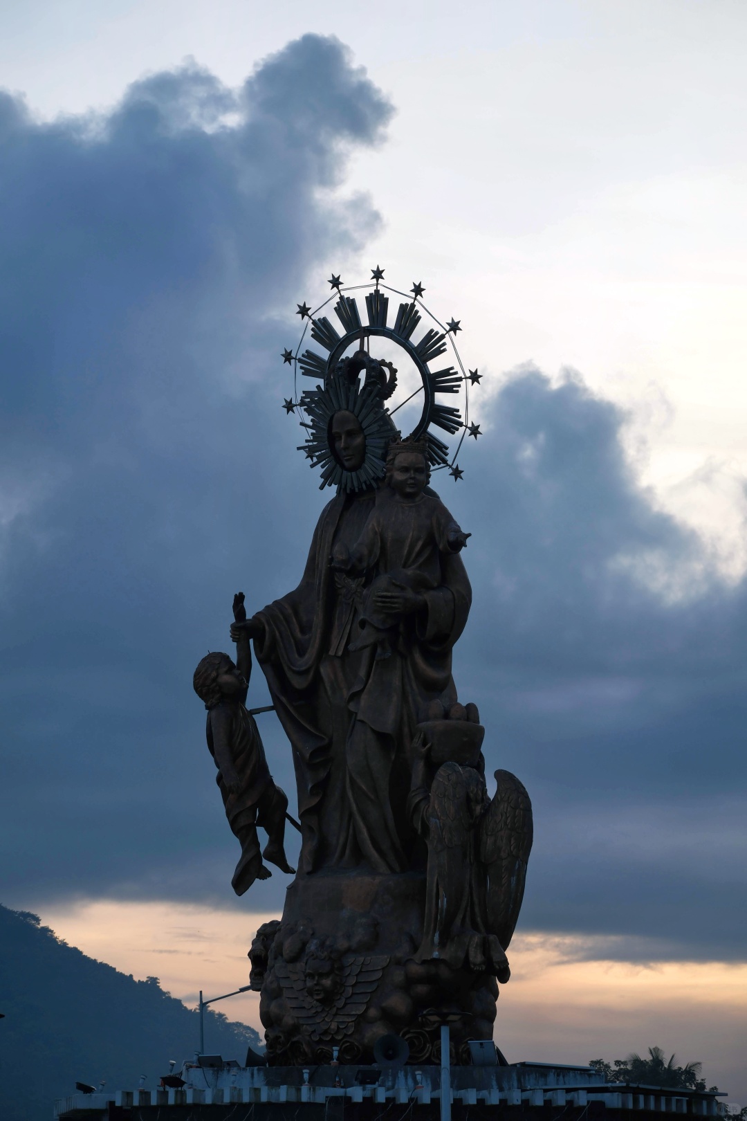 Clark/Angel City-Mayon Volcano and Donsol in the Philippines, a niche tourist destination