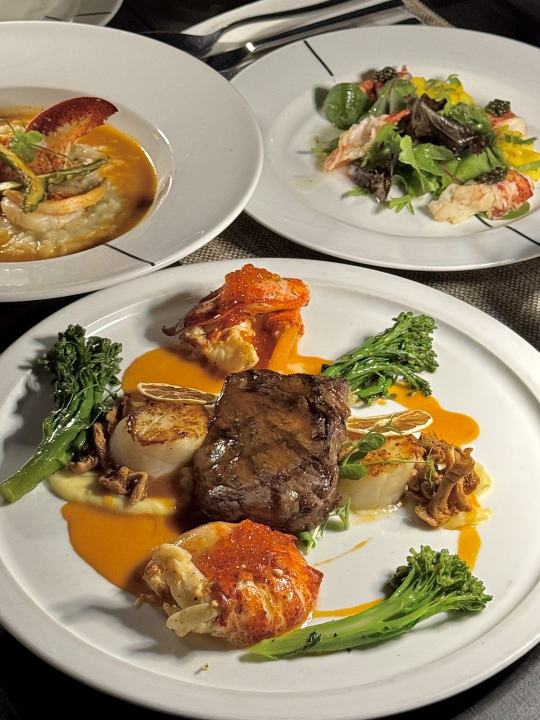 Hong kong-Paper Moon Restaurant in Tsim Sha Tsui, with floor-to-ceiling windows overlooking the Victoria Harbour