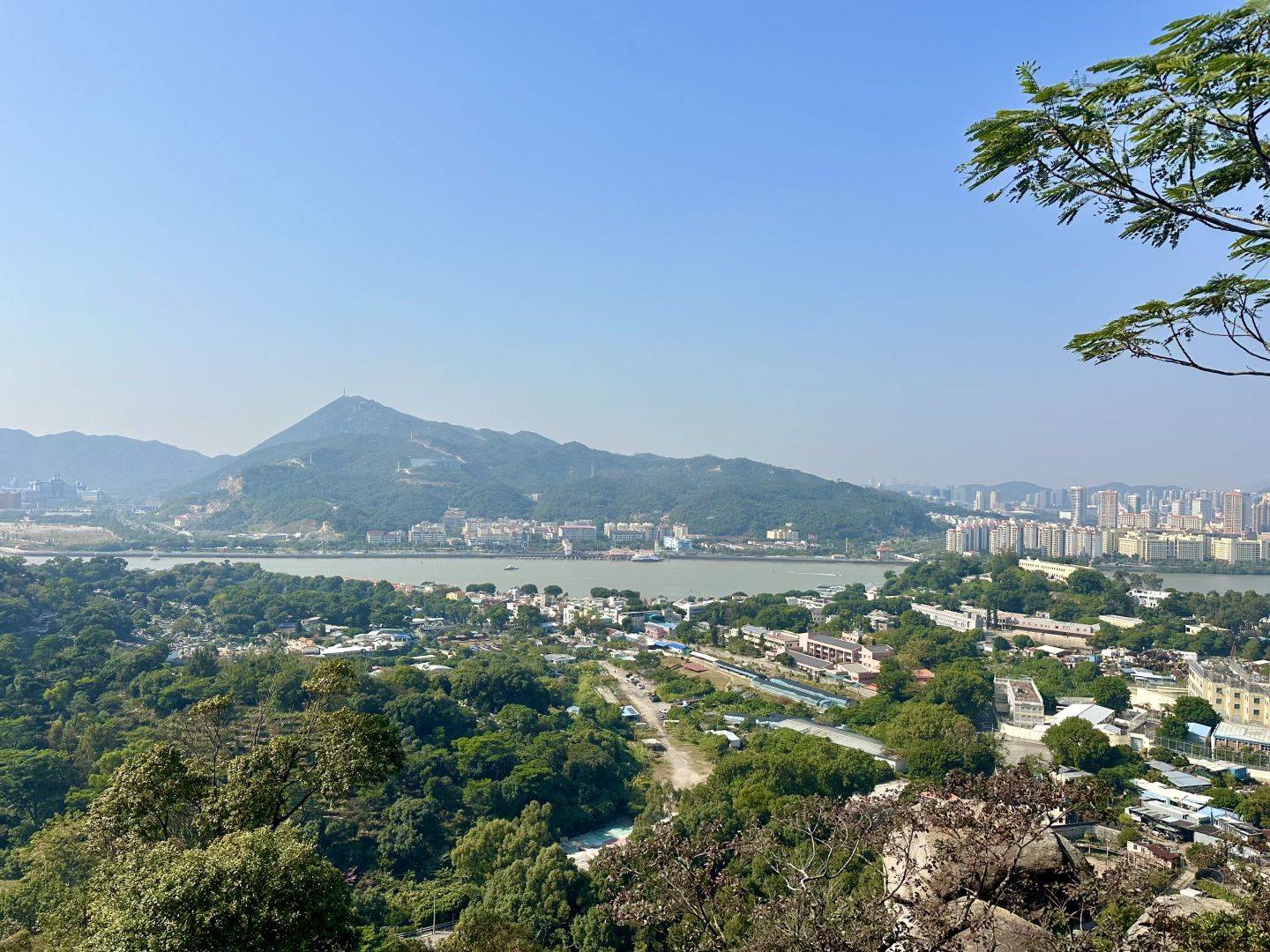 Macao-Macau Seac Pai Wan Country Park, the whole journey is about 12 kilometers and takes about 3 and a half hours