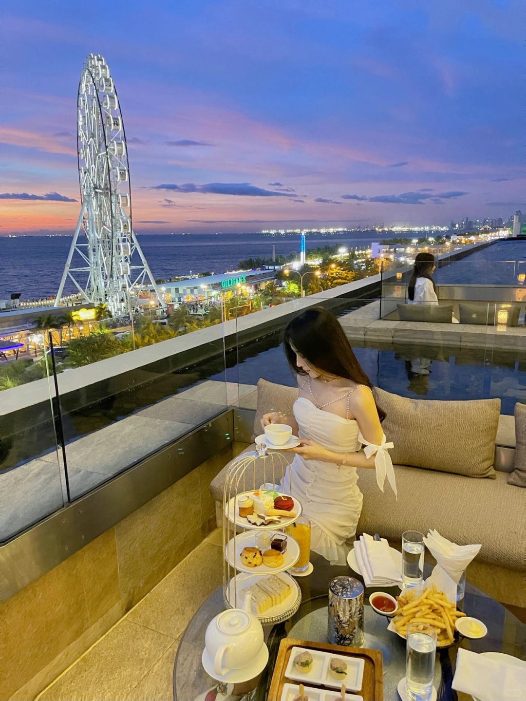 Manila/Luzon-Conrad Pasay Metro Hotel Manila, enjoy the city night view and the slowly rotating Ferris wheel