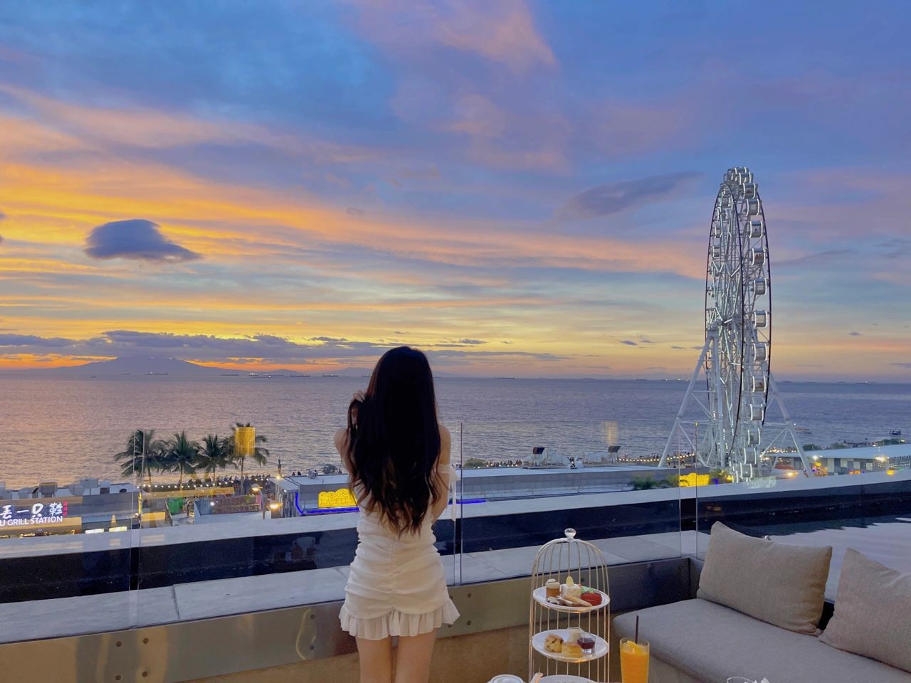 Manila/Luzon-Conrad Pasay Metro Hotel Manila, enjoy the city night view and the slowly rotating Ferris wheel