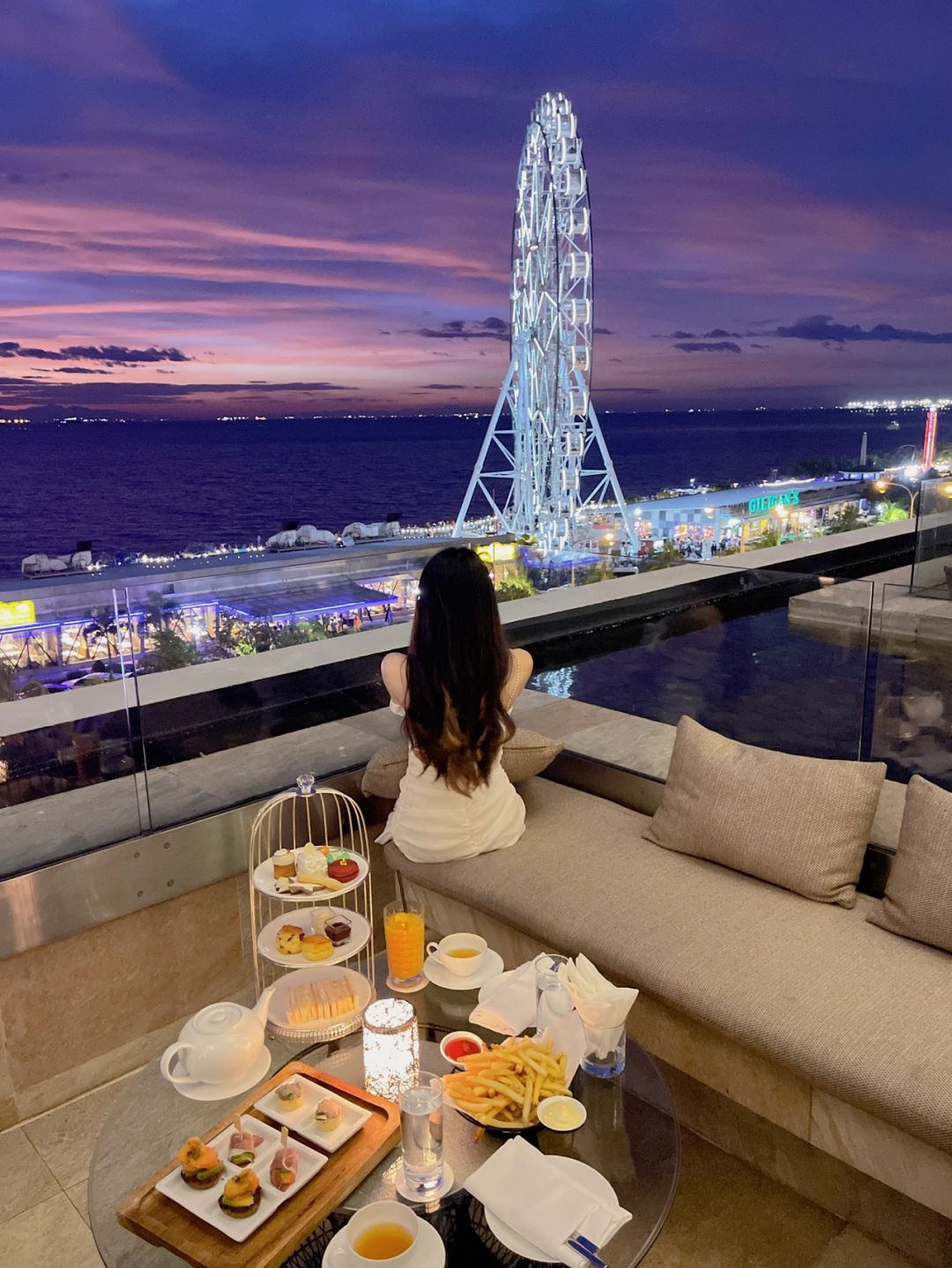 Manila/Luzon-Conrad Pasay Metro Hotel Manila, enjoy the city night view and the slowly rotating Ferris wheel