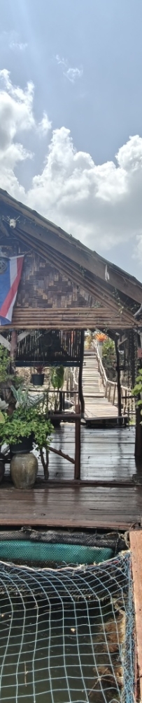 Krabi Floating Restaurant Kanabnam View Restaurant & Fish Farm, very delicious seafood dishes