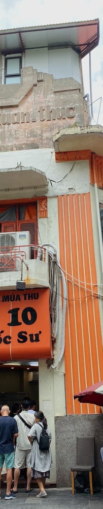 Phö 10 Ly Quâc Su restaurant, I want to eat 10 bowls of Vietnamese noodles at a time