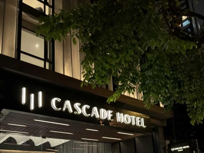 At Cascade Hotel Bangkok, the waiter will take your luggage and deliver it to your room from the moment you get off the car.