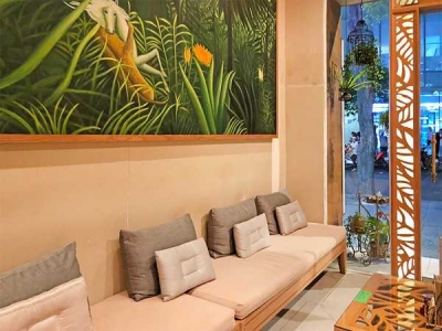 The popular miu miu Spa in Ho Chi Minh City, full body oil massage, free snacks