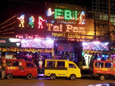 Hua Hin Nightlife Guide 2024: Bars, Massage Parlours and Thai Bubble Baths