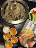 Chiang Mai Yuu Dai? lobster buffet, with 2 choices of original flavor and with cheese
