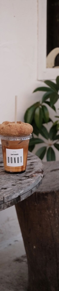 SEALIVING CAFE in Okinawa: very sweet but not crispy  brown sugar