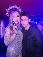 Osaka travel nightlife ?, G-bar Expolsion club nightclub dancing and drinking