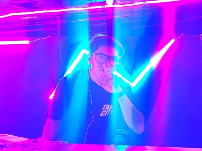 Ta Gay Bar & Kuys Club