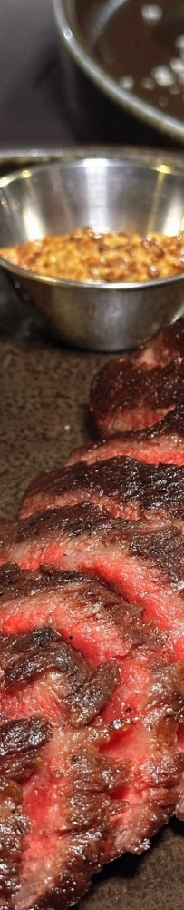 Singapore 2nd Cut Grilled Steakhouse,? taste steak, ?red wine and cheese bread