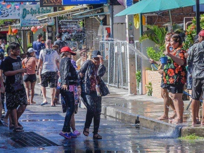 Let me show you the real wet Songkran Festival in Thailand
