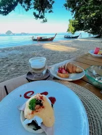tubkaak krabi boutique resort hotel in Krabi, ?an Asian traditional wooden structure villa