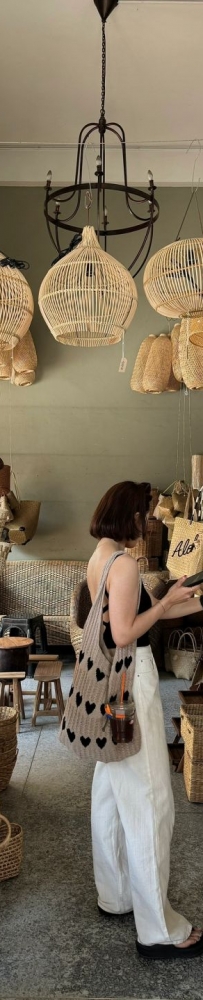 Shopping at Chiang Mai Weekend Market, buying cotton and linen clothes and triangle bags