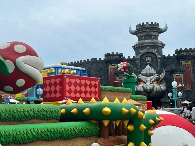 Universal Studios Osaka, play Mario, Doraemon, Spiderman and Harry Potter areas