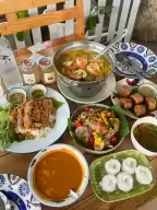 Grandma's Noodles?, the best Tom Yum soup in Pattaya, with 10 big prawns
