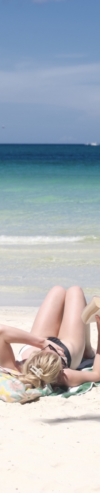 Boracay is a great place for low-cost and daze,⛱️ sunbathing naked on the beach