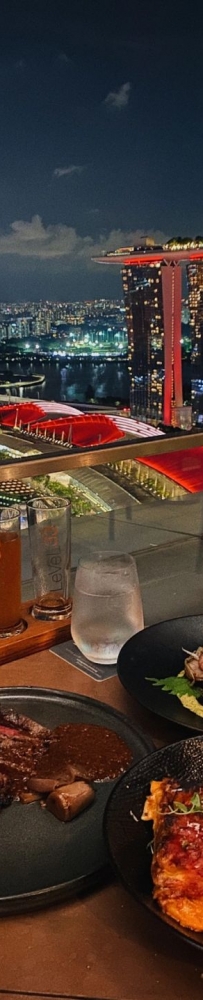 LeVel 33 at Marina Bay✨, Singapore, a romantic, ?sky-high and beautiful restaurant