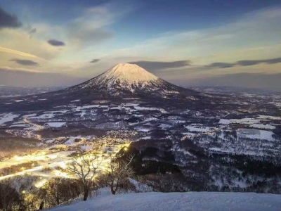 The five major ski resorts in Hokkaido, Japan, skiing and hot springs are the right way to enjoy winter!
