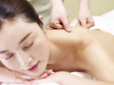 What are the effects of different massage types in Hong Kong Massage Spa?