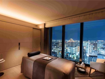 Conrad Osaka Spa with 4 treatment rooms, beauty salon and jacuzzi