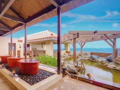 Okinawa is not only about snorkeling, but also about hot spring hotels with stunning sea views