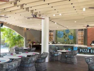 AQUA Pool Bar and Terrace Bar at Avani Hua Hin to relax and recharge poolside