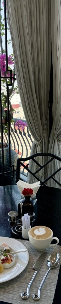 Hanoi La Ysta Hang Bi Premium Hotel, near Hoan Kiem Lake, convenient for travel