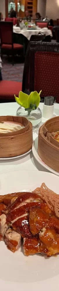 Tianbao Pavilion, a Michelin-starred Cantonese restaurant, recommends crab rice bowl 天寶閣