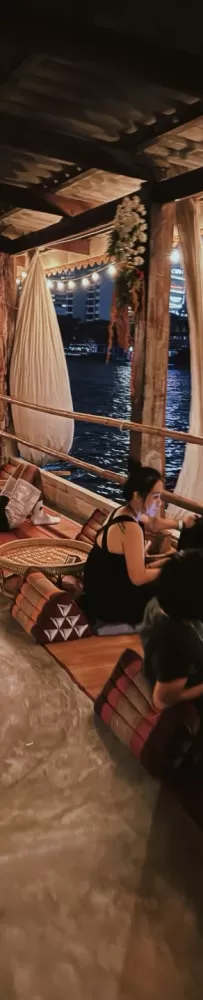 Ban Rimnam Resturant (Talat Noi) on the Chao Phraya River in Bangkok, live band performance