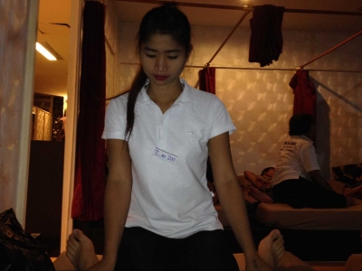 Why is Pattaya called a man’s paradise? How rich is its nightlife? Rent a wife to tell you