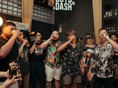 Three Dots & A Dash, a must-visit music and craft beer bar for young people in Hua Hin